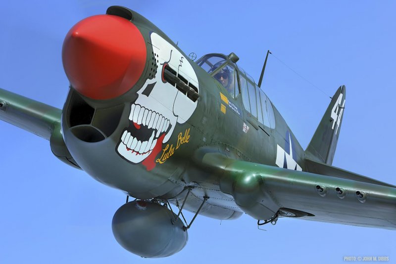 Самолет p-40 e/k Kittyhawk