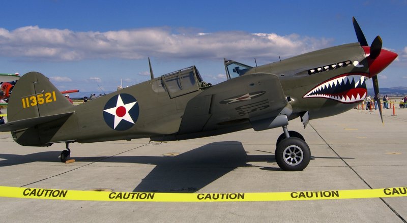 Curtiss p-40 фото
