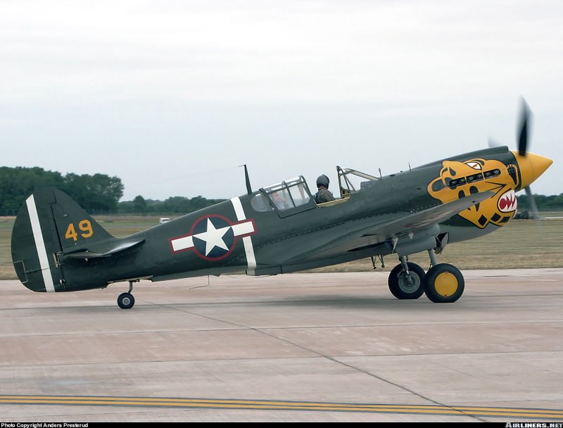 Самолет Curtiss p-40
