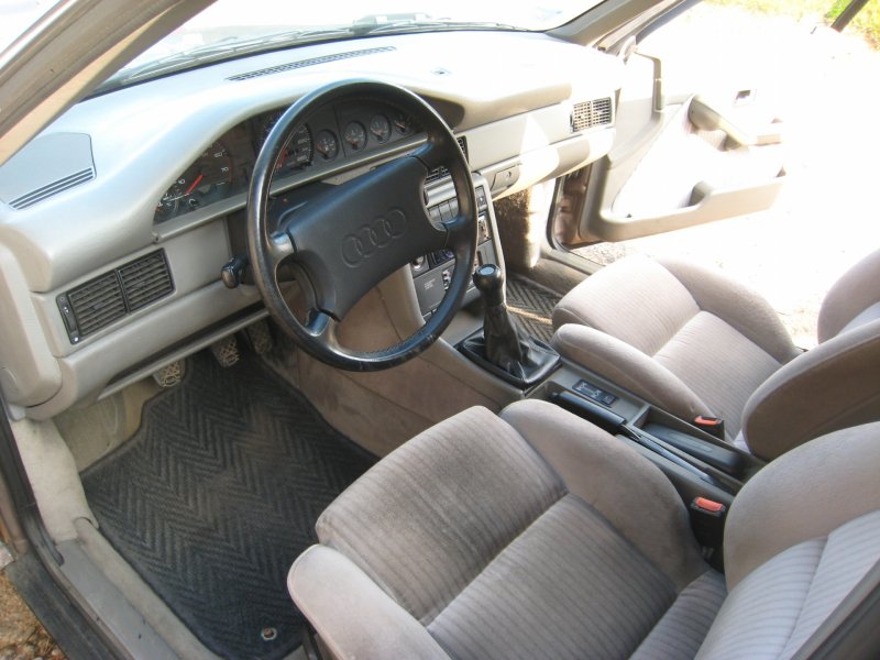 Audi 100 c3 quattro салон