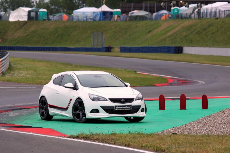 Opel Astra GTC Turbo