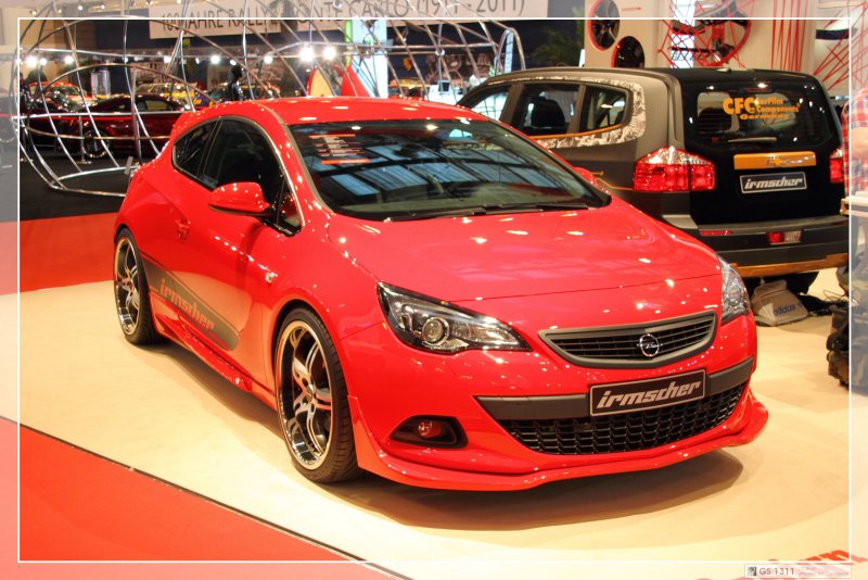 Opel Astra GTC 2012 обвес