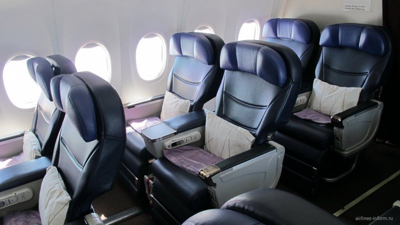 Boeing 737 SMARTAVIA салон