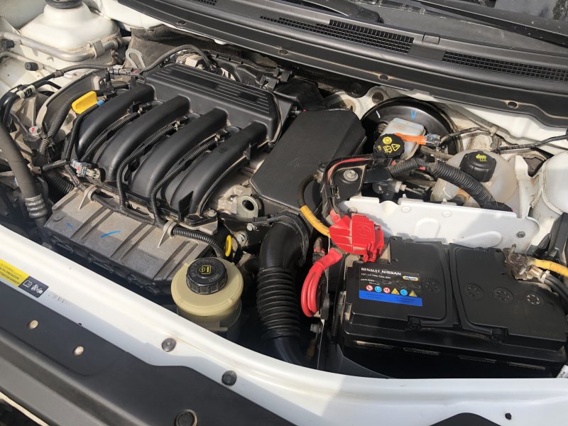 Nissan Almera 2014 под капотом