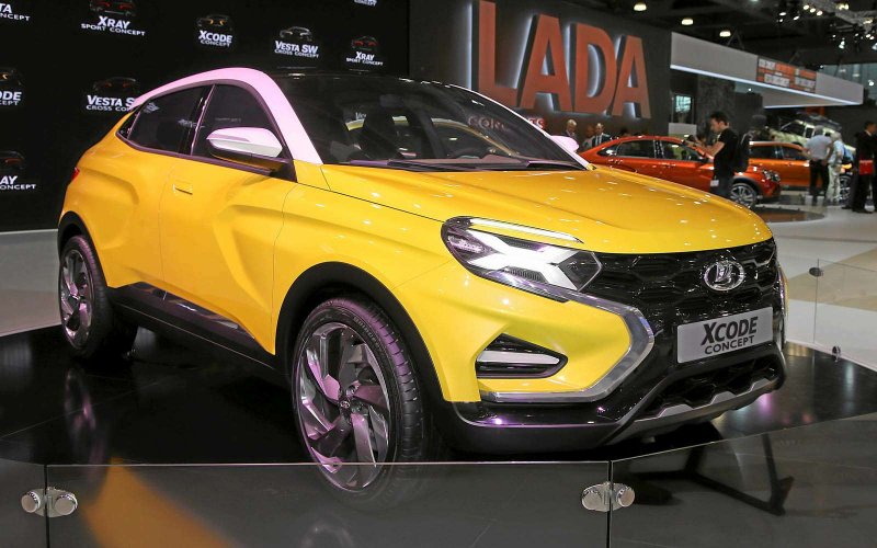 Geely Coolray люк