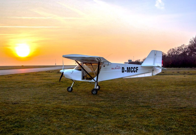 Sky Ranger легкий одномоторный двухместный самолет