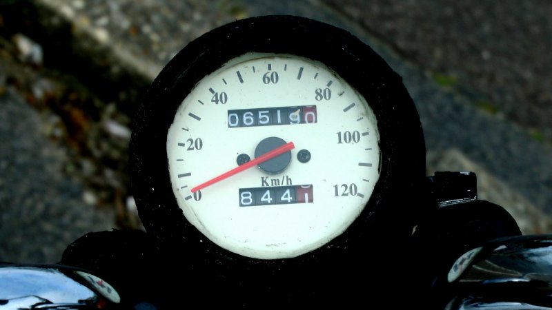 Спидометр мото 100 km h