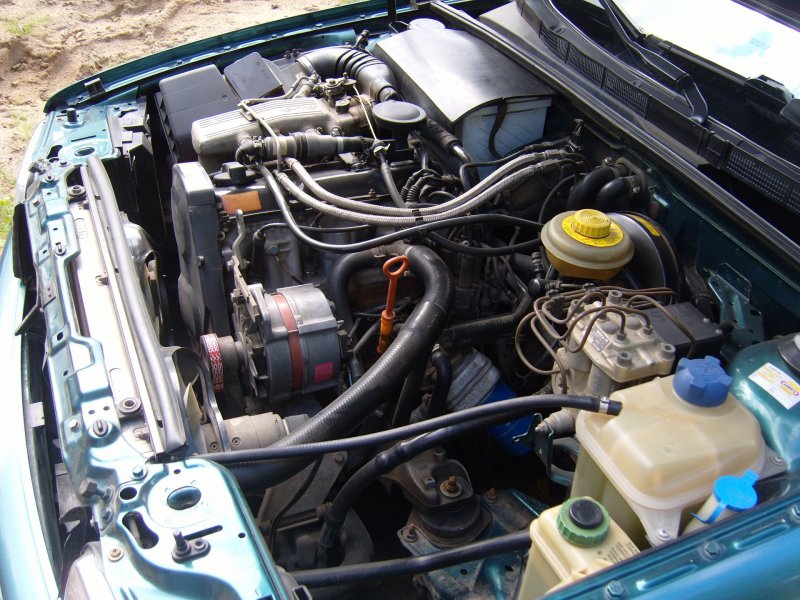 Ауди 80 b2 подкапотка