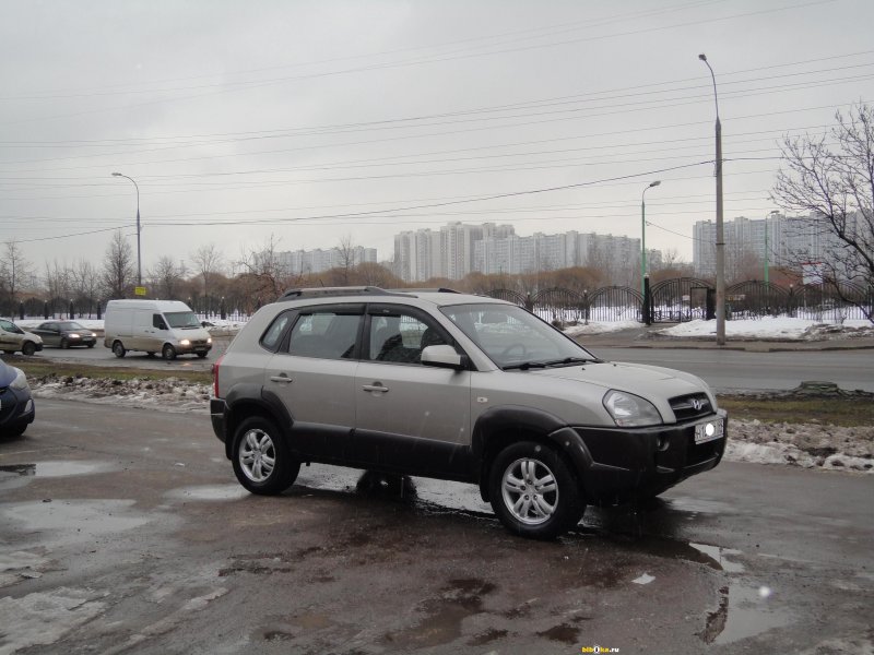 Hyundai Tucson 2008 1 поколение