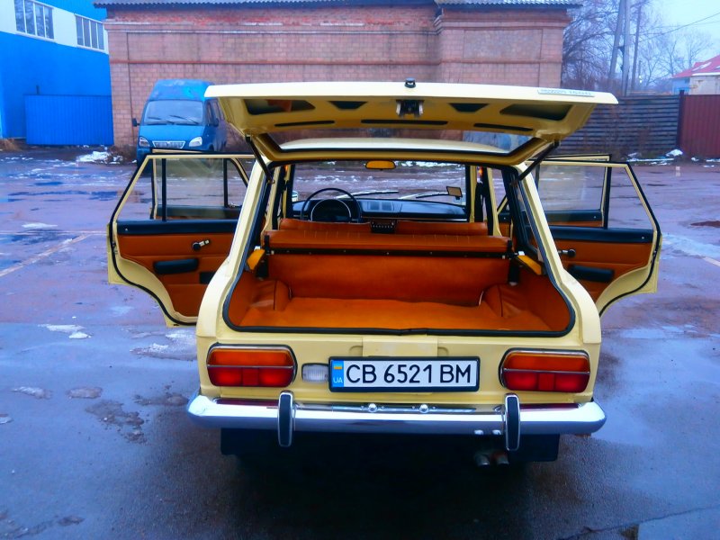 ИЖ 2125 зеленый