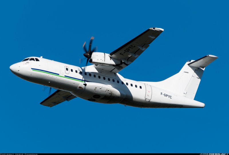 ATR 42 Норд Стар салон