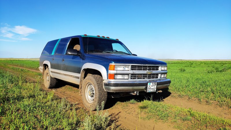 Chevrolet Tahoe Suburban 1999