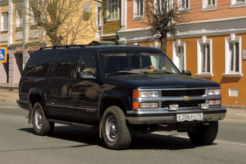 Y 3 Suburban