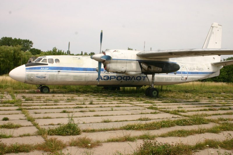 АН 24 46256