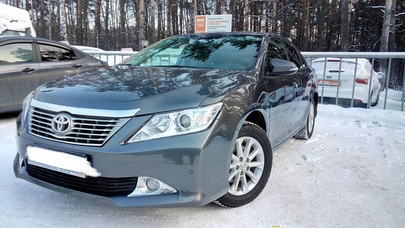 Решетка радиатора Toyota Camry v50 TRD