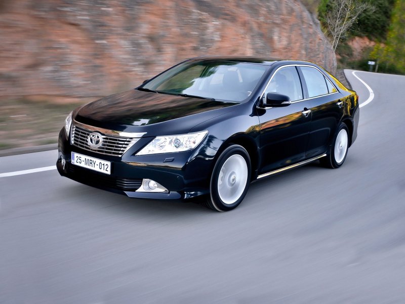 Toyota Camry v50