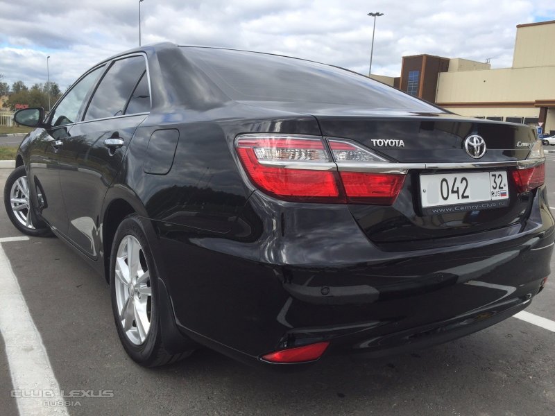 Toyota Camry v50