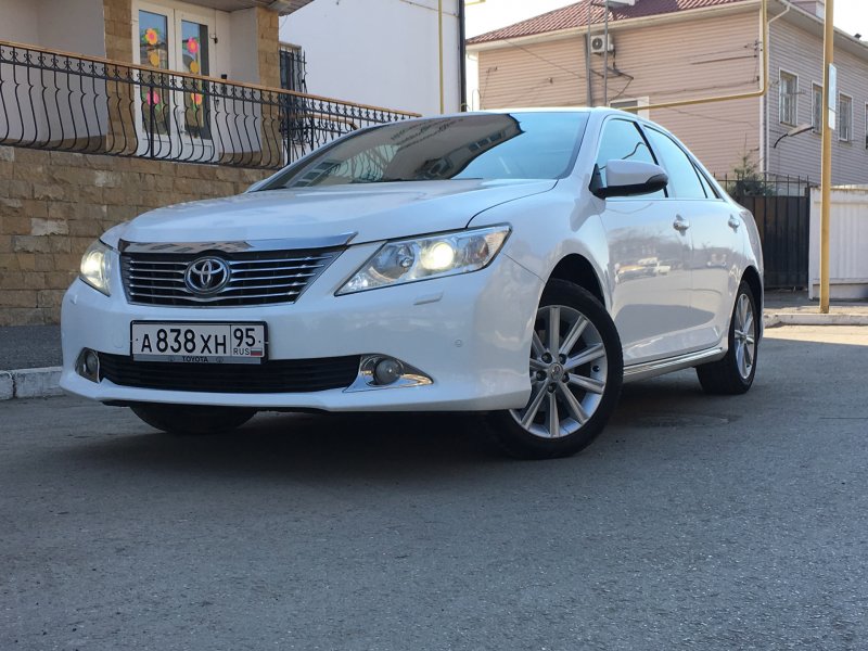 Toyota Camry v50