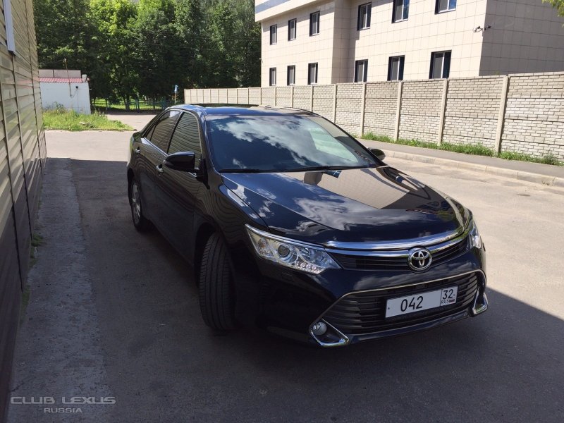 Toyota Camry v50
