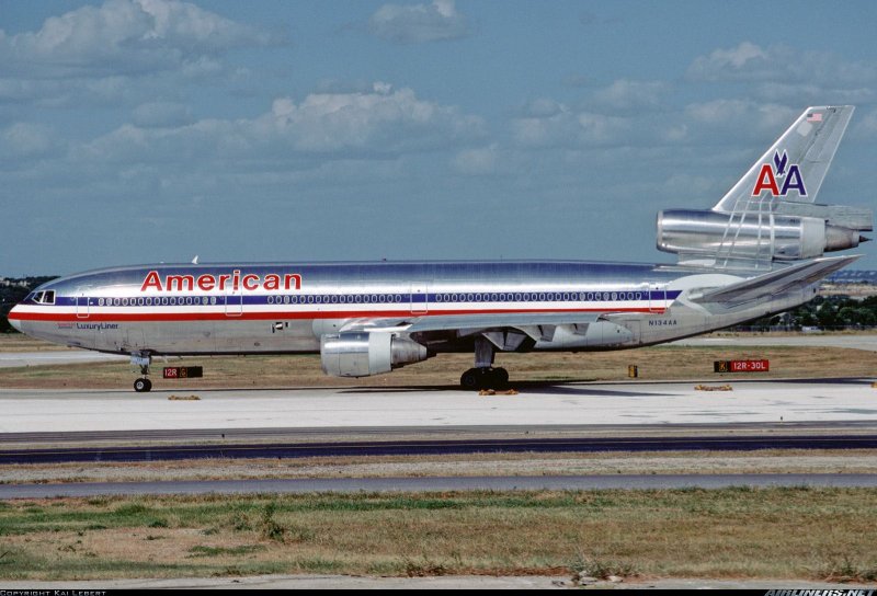 Макдоннелл Дуглас DC 10