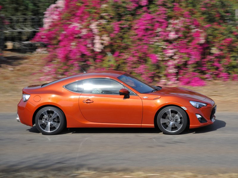 Gt 86 купе (zn6)