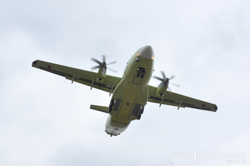 АН-178 транспортный самолёт