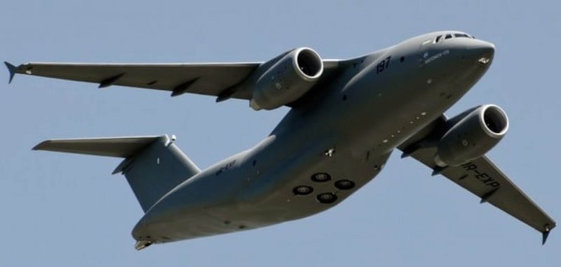 Военно-транспортный самолет ил-112в