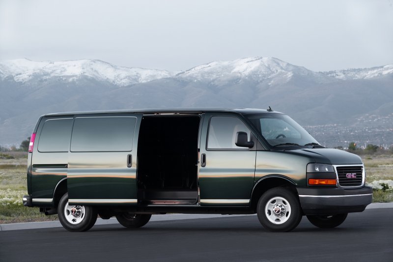 GMC Savana 2500 van
