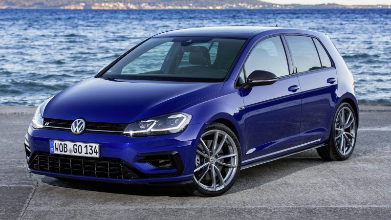 Volkswagen Golf GTI 7 синий