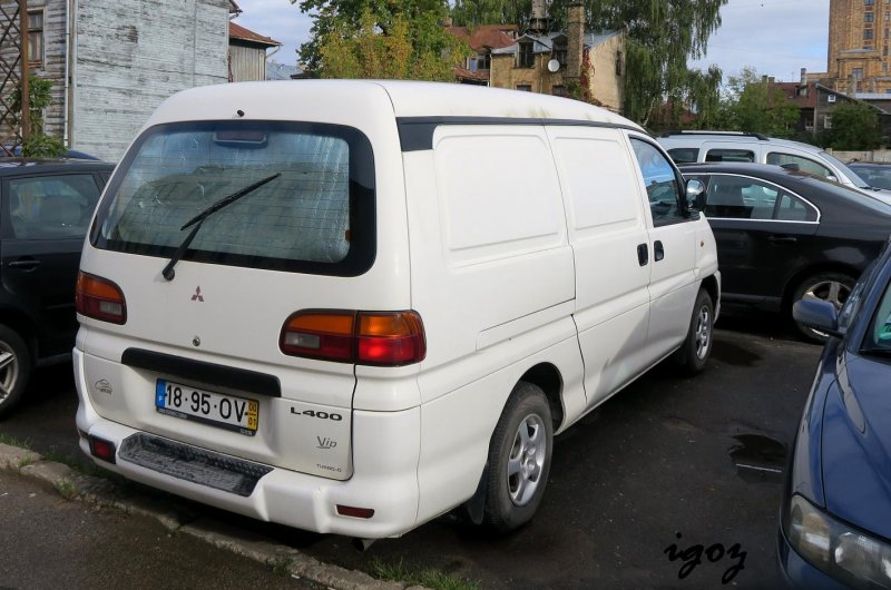 Митсубиси л400