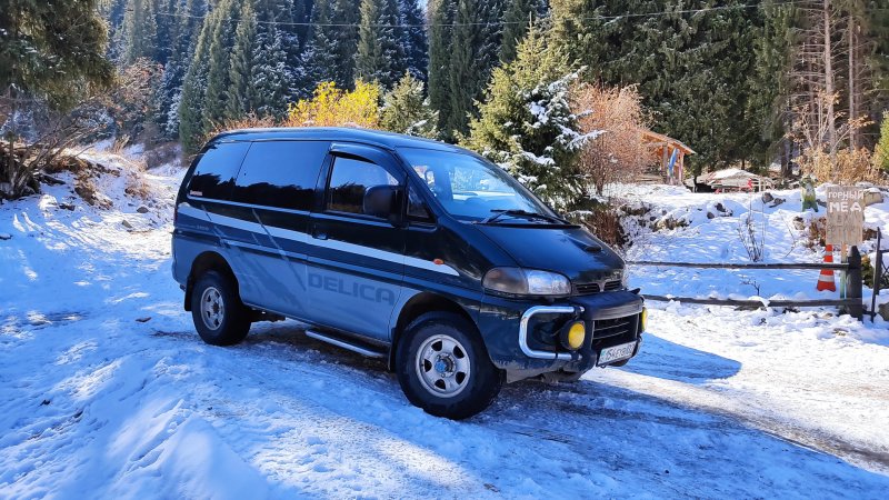 Митсубиси l400 2003