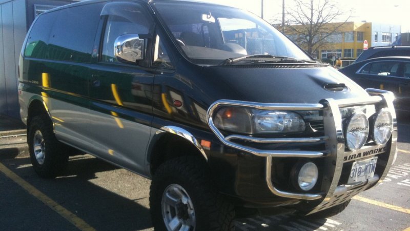 Mitsubishi l400 2.5 МТ