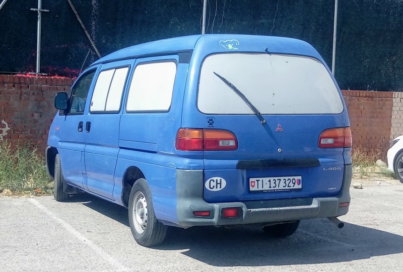 Mitsubishi l400 1999