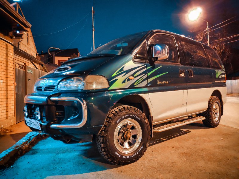 Mitsubishi l 400, 1996 год