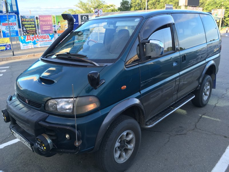 Mitsubishi Delica l400 Light