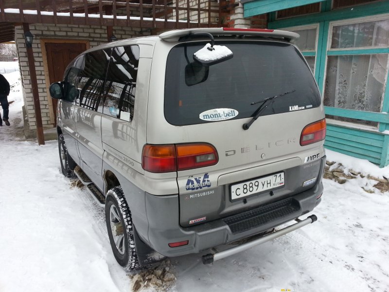 Mitsubishi l400 1998