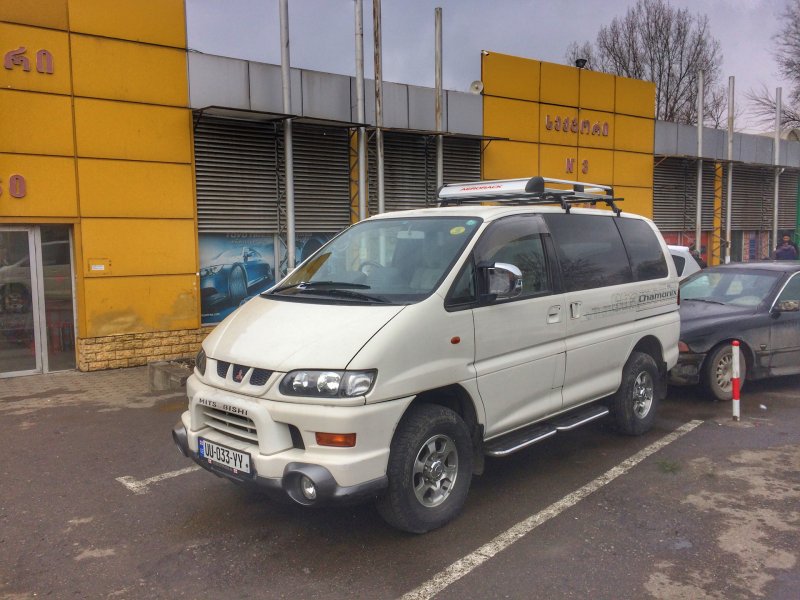 Mitsubishi l400