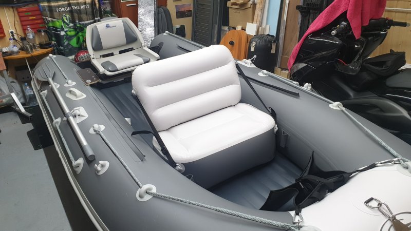 Лодка Azimut Everest 385
