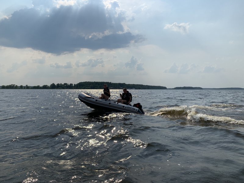 Лодка Azimut Everest 385