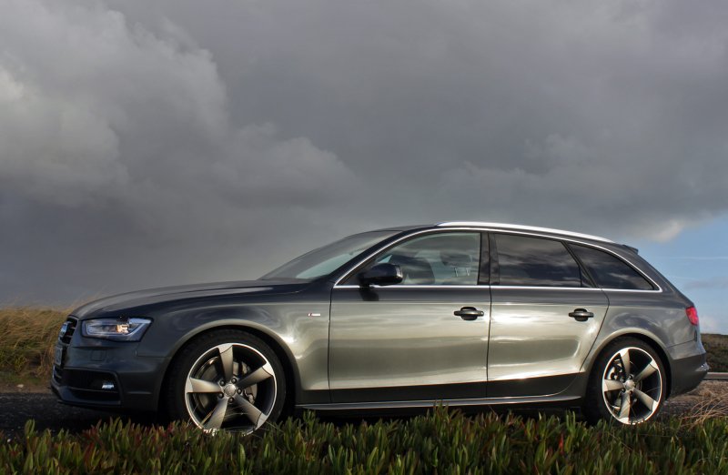 Audi a4 avant универсал
