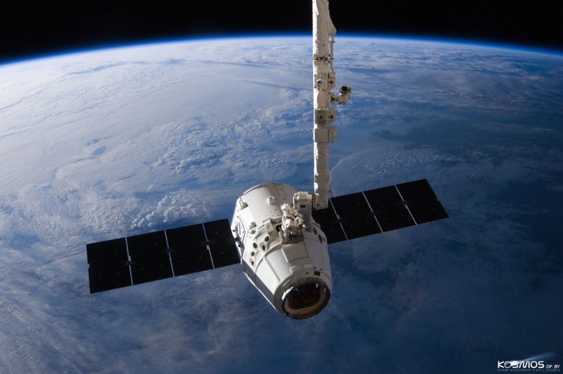 SPACEX спутники