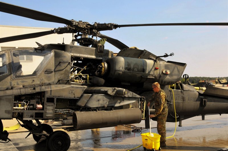 Ah-64d Apache кабина