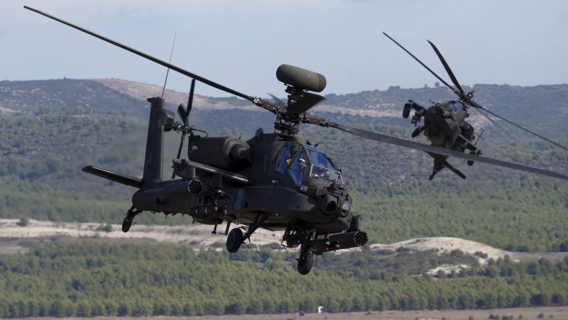 Боевой вертолет "Ah-64 Apache"