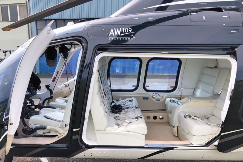 Август AW 109 вертолетов