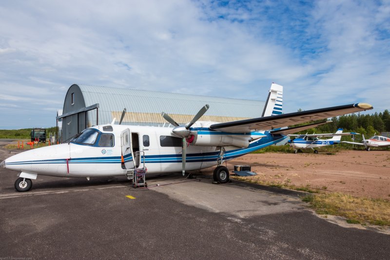 Легкий самолет-амфибия бе-103
