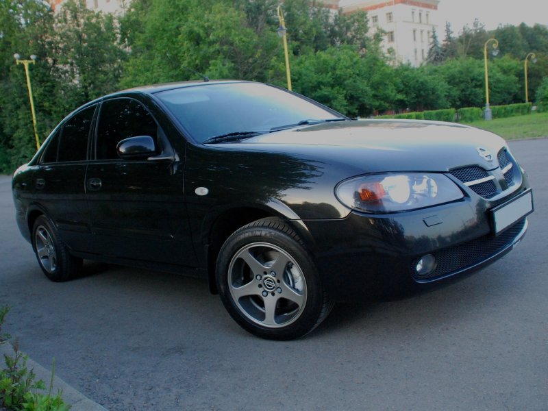Nissan Almera II (n16)