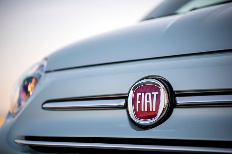 Fiat 500 logo