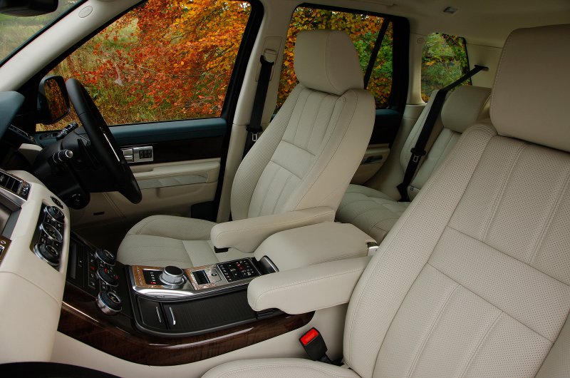 Land Rover range Rover Sport 2009 Interior