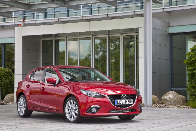 Mazda 3 2013 хэтчбек
