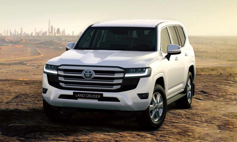 Toyota Land Cruiser 300 2022 интерьер